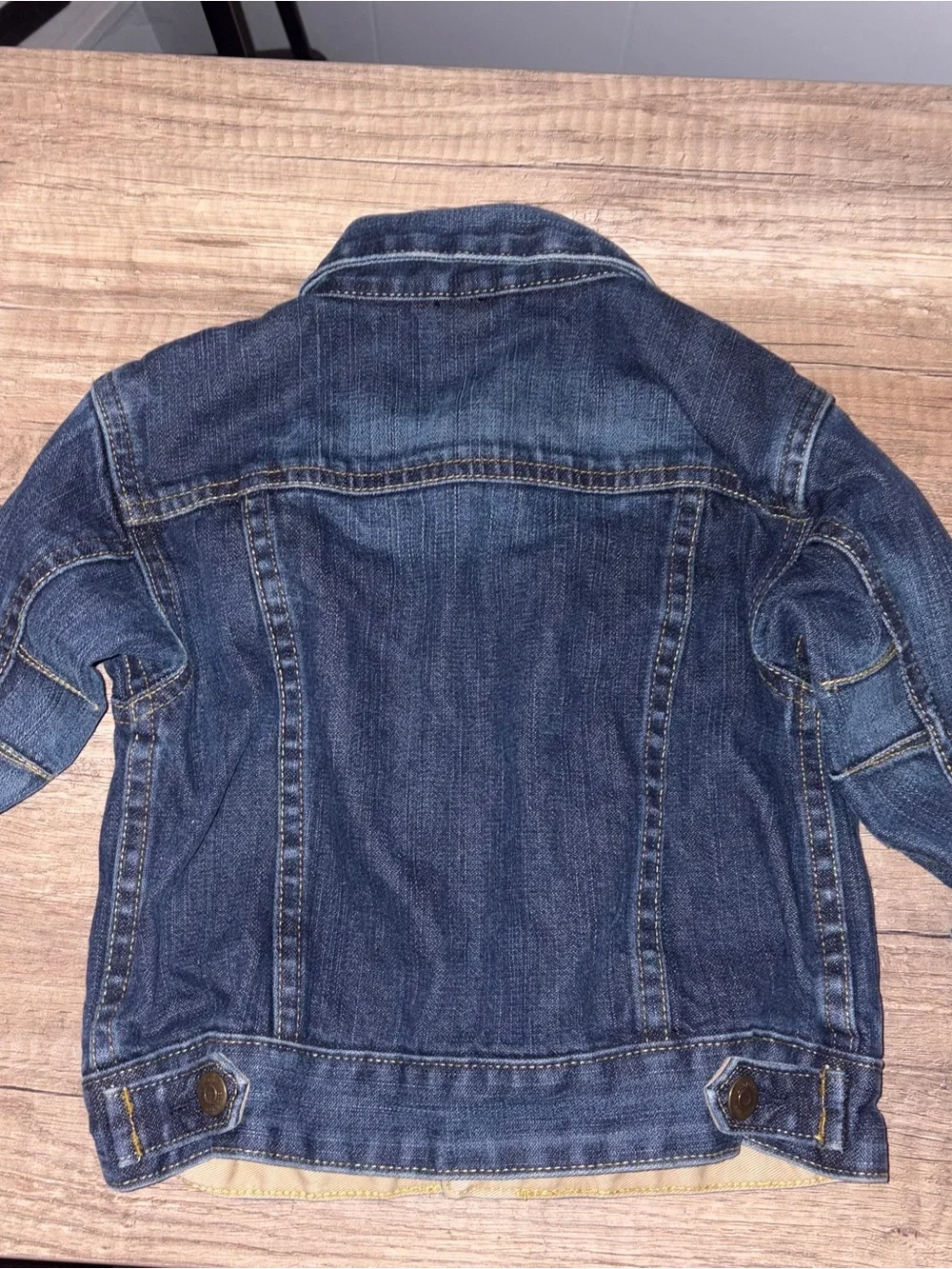 Gap Kids Boys Girls Snap Front Denim Trucker Jacket Size 18-24 months